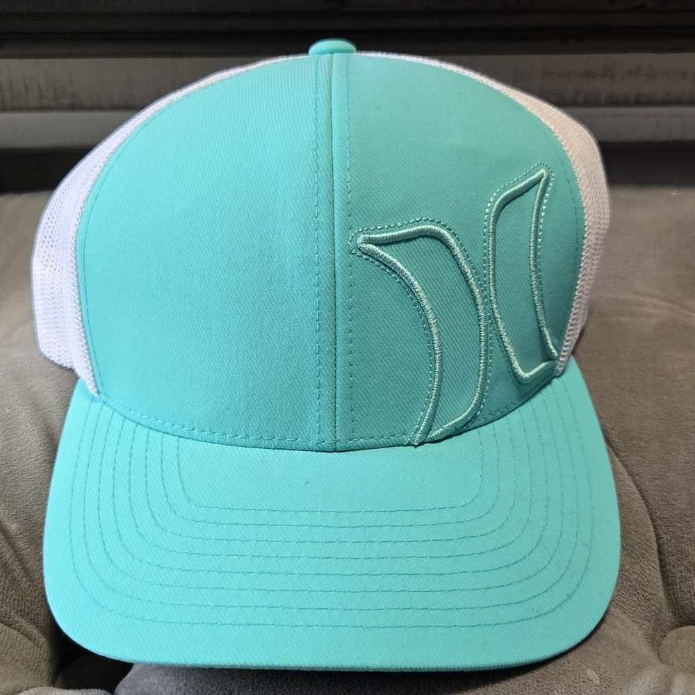 Hurley White Mesh Cap